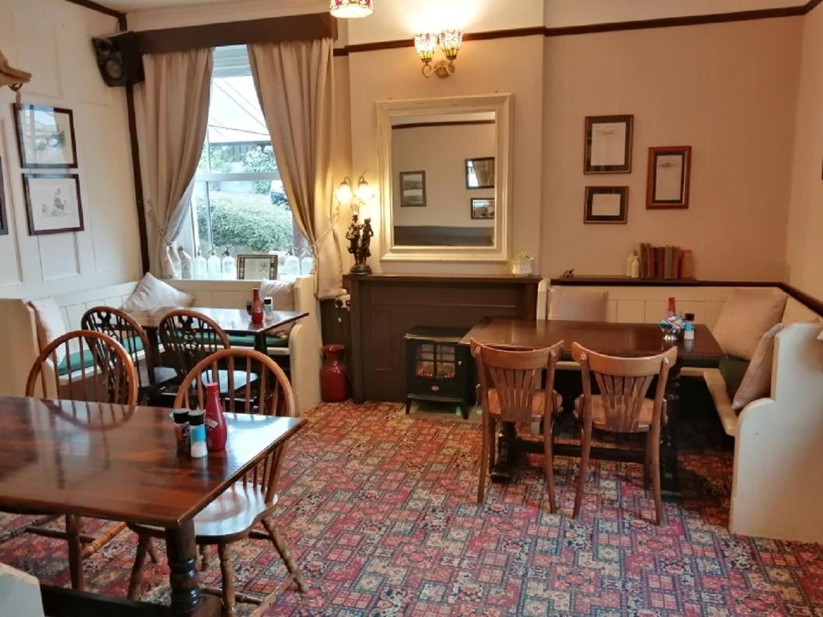 Lion Hotel Llanbister Экстерьер фото