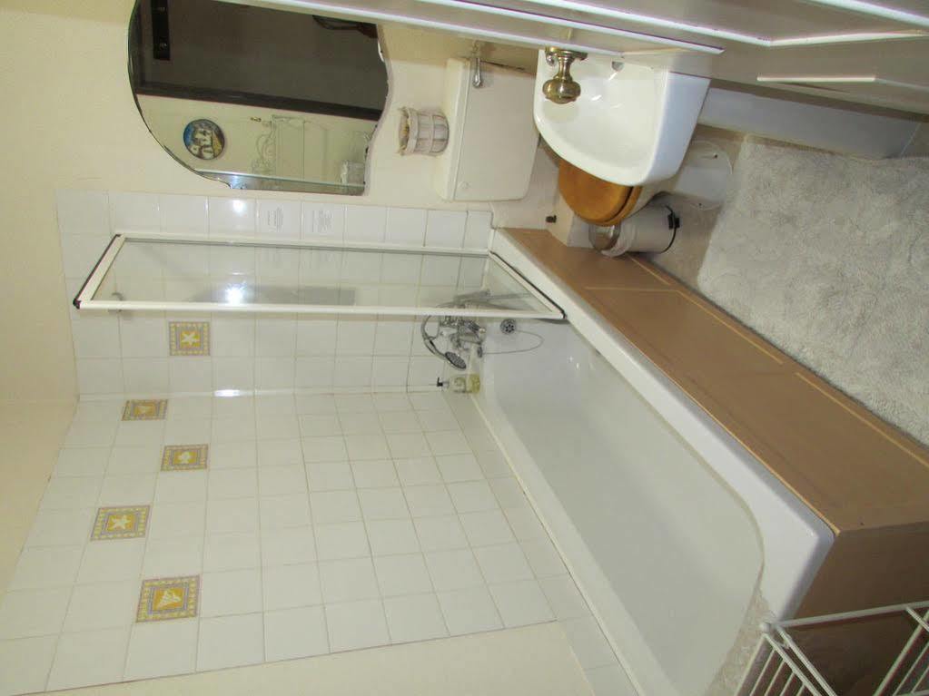 Lion Hotel Llanbister Экстерьер фото