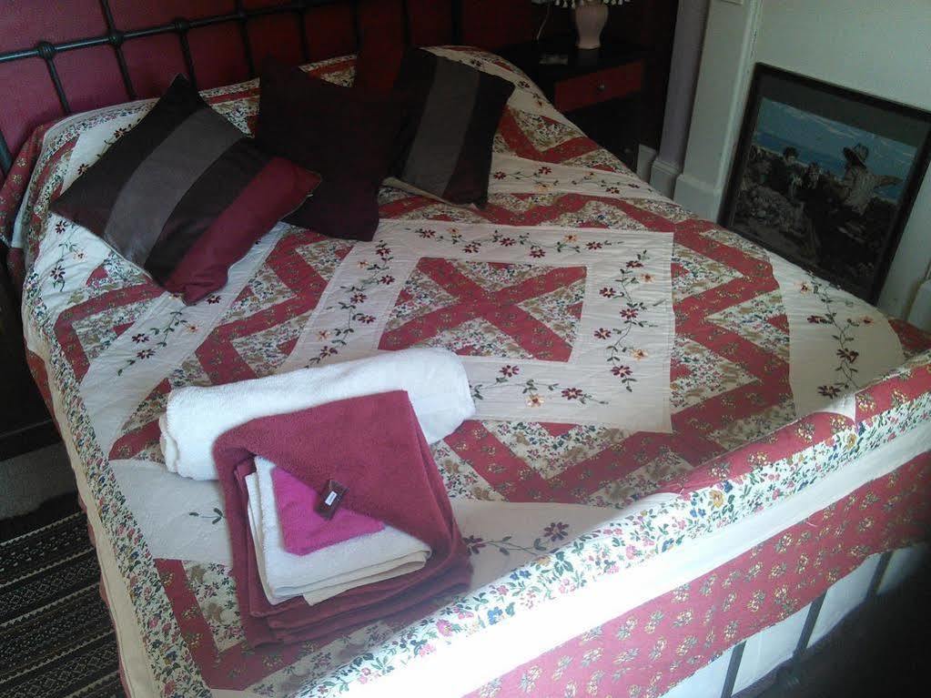 Lion Hotel Llanbister Экстерьер фото